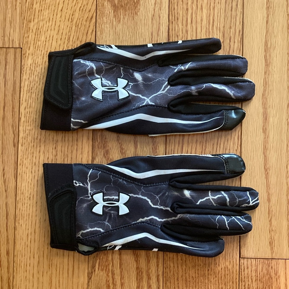 Under Armour black and white athletic football gloves
